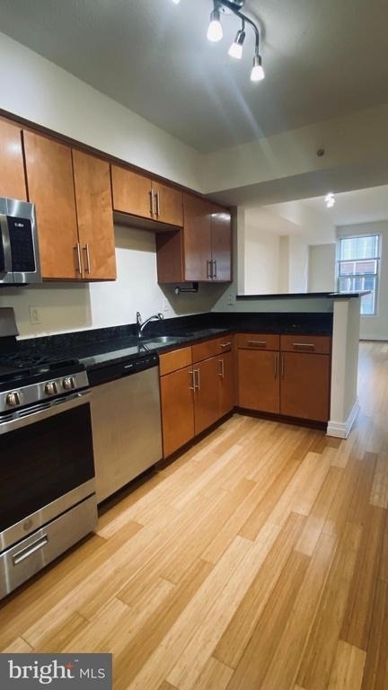 915 Nw E Street Nw - Photo 16
