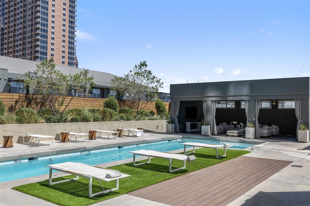 210 Lavaca St - Photo 32