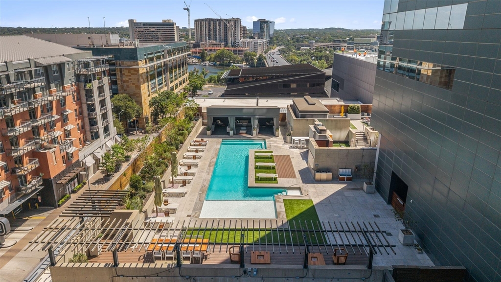 210 Lavaca St - Photo 38