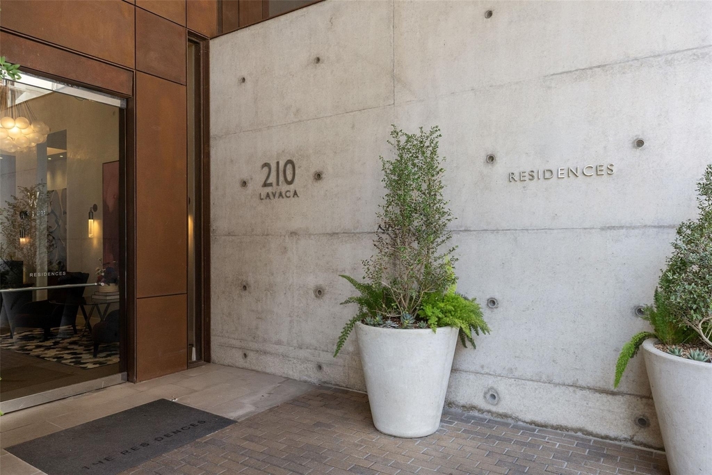 210 Lavaca St - Photo 27