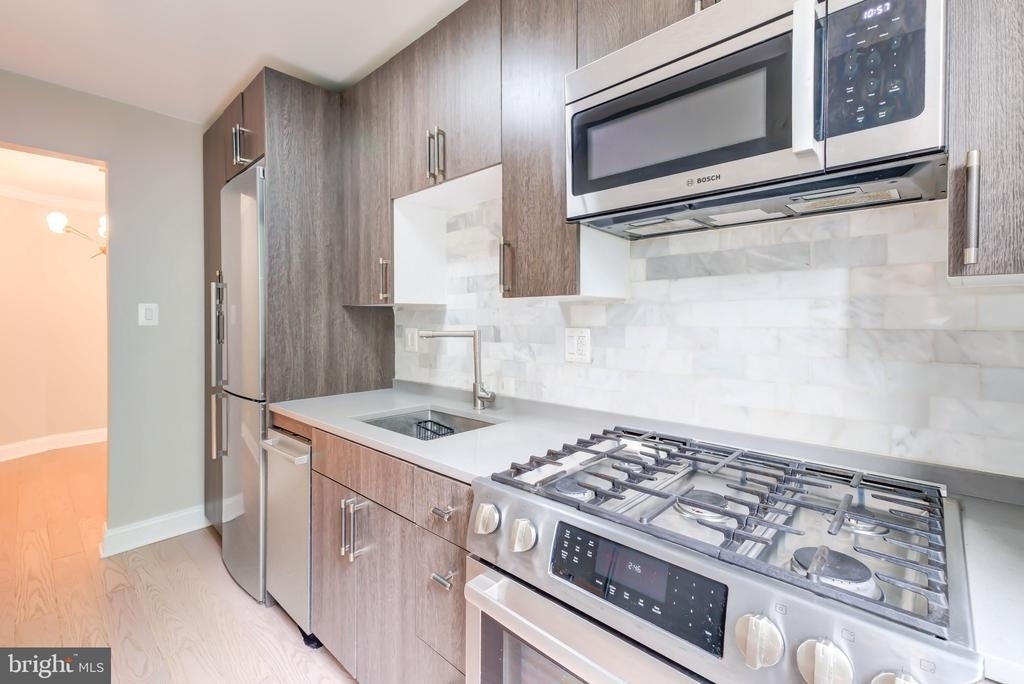 4200 Cathedral Avenue Nw - Photo 4