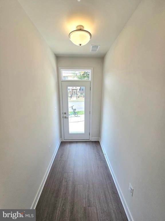 2644 Naylor Road Se - Photo 3