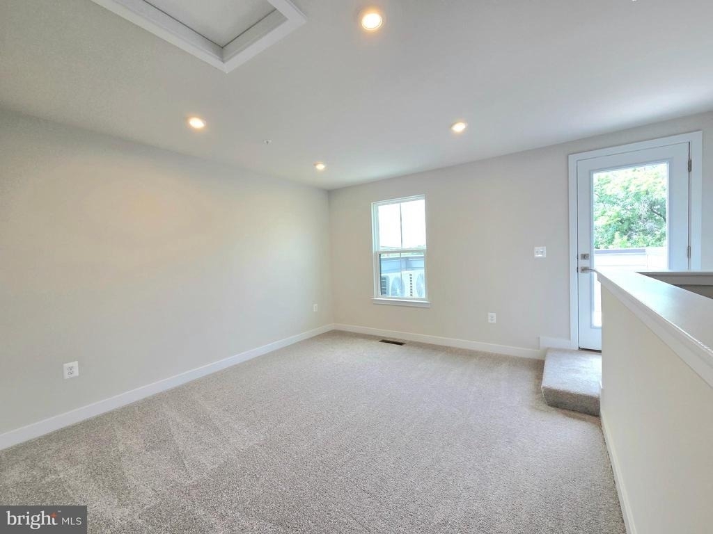 2644 Naylor Road Se - Photo 33