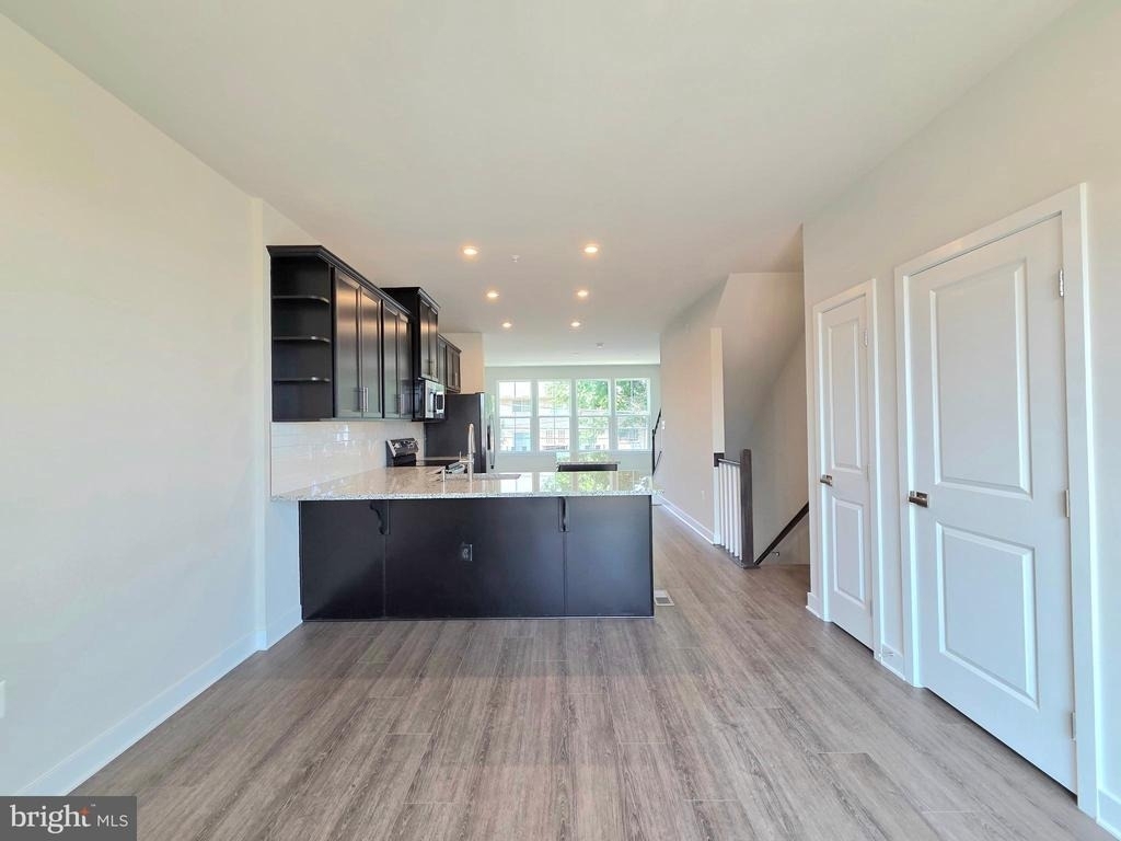 2644 Naylor Road Se - Photo 15