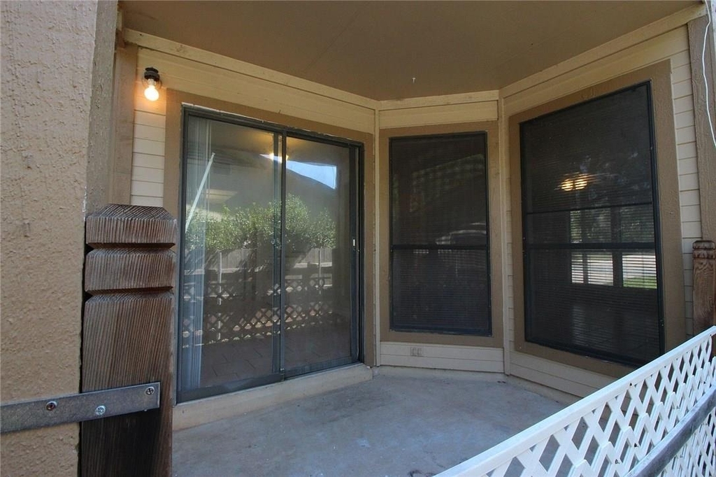 9002 Sanger Dr - Photo 13
