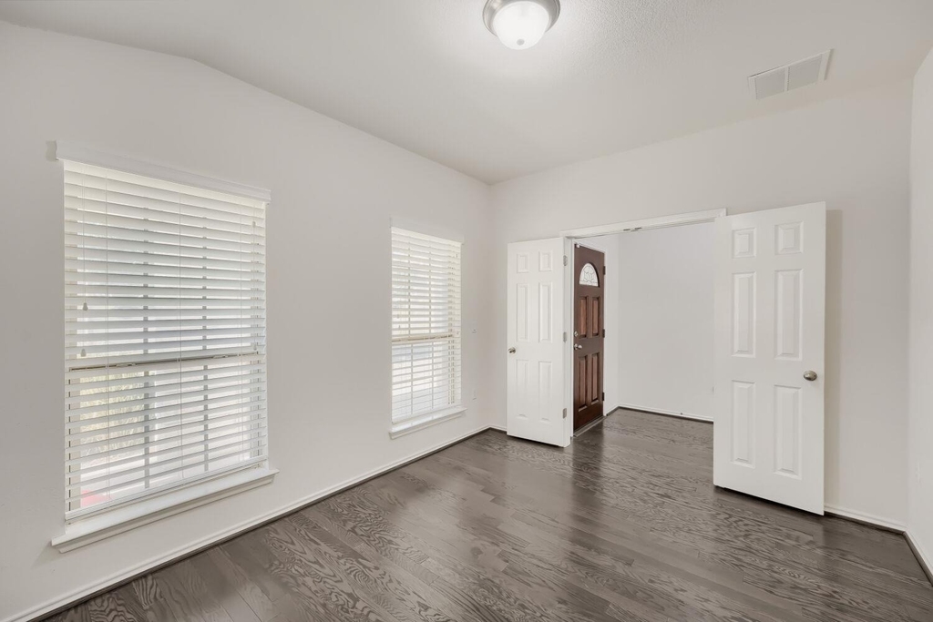 12112 Arran St - Photo 2