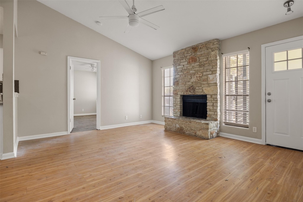 1905 Margalene Way - Photo 6