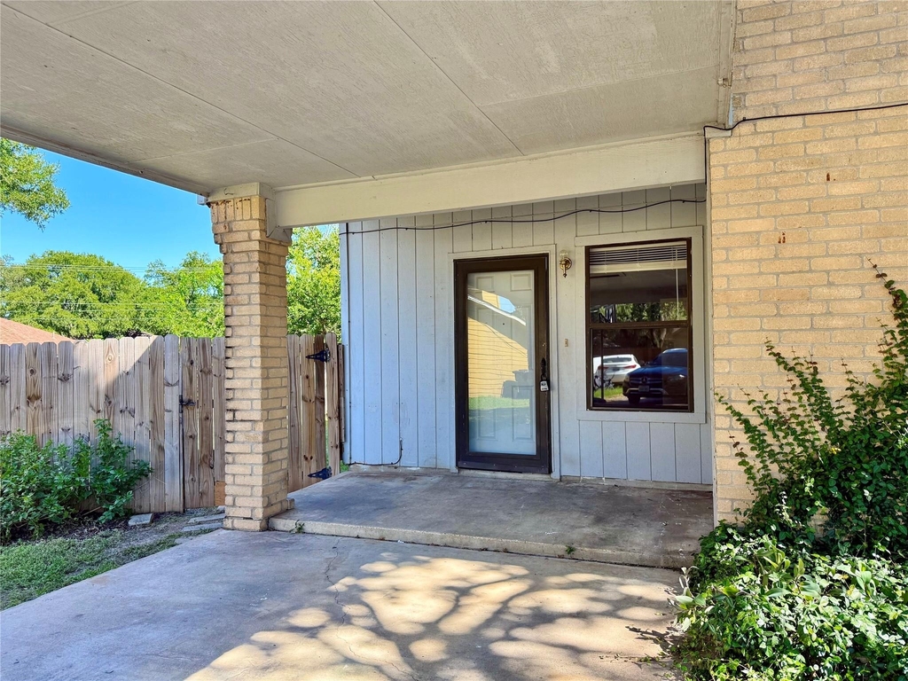 104 Verna Spur - Photo 4