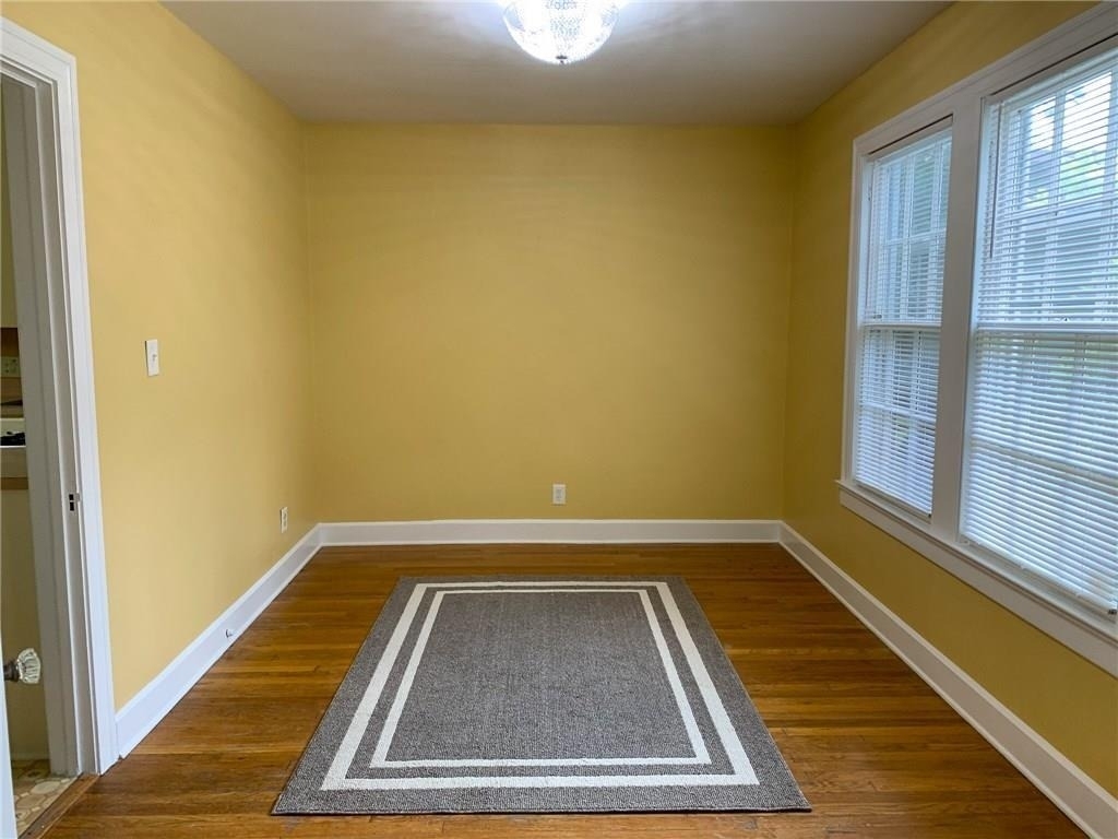 1031 E 44th St - Photo 9
