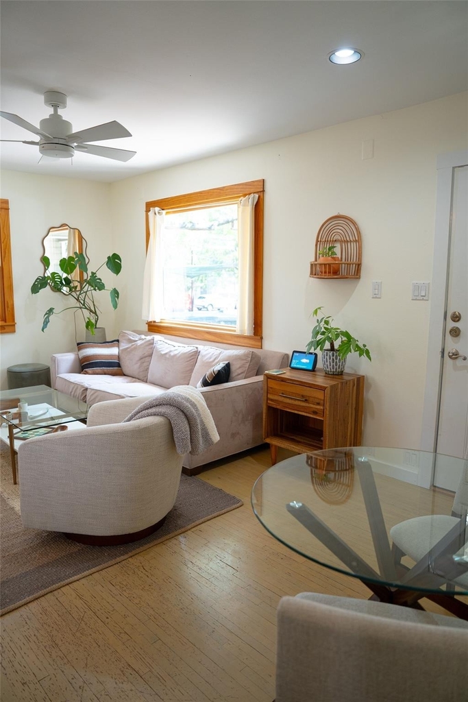 5510 Avenue G - Photo 5
