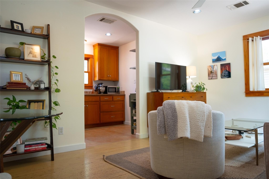 5510 Avenue G - Photo 12