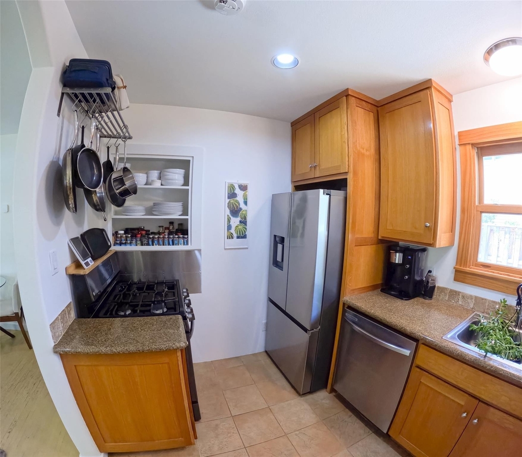 5510 Avenue G - Photo 22