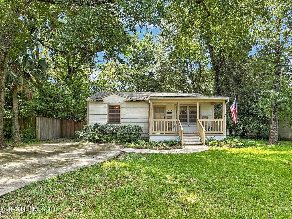 2618 Ernest Street - Photo 2