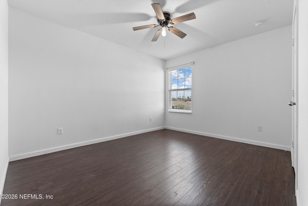 8704 Lake George Circle W - Photo 20