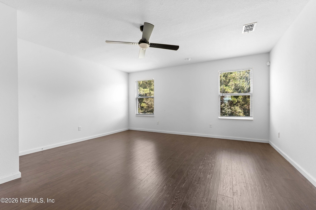 8704 Lake George Circle W - Photo 18