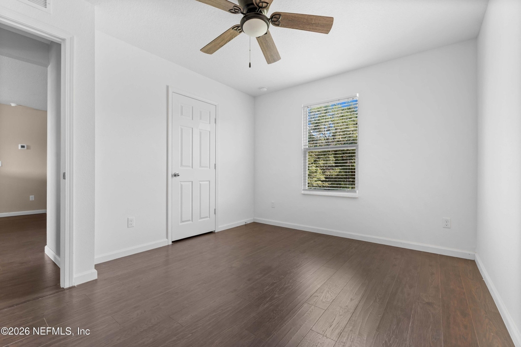 8704 Lake George Circle W - Photo 21