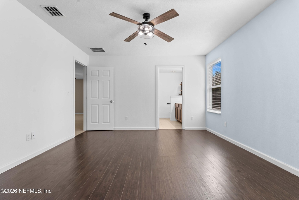 8704 Lake George Circle W - Photo 14