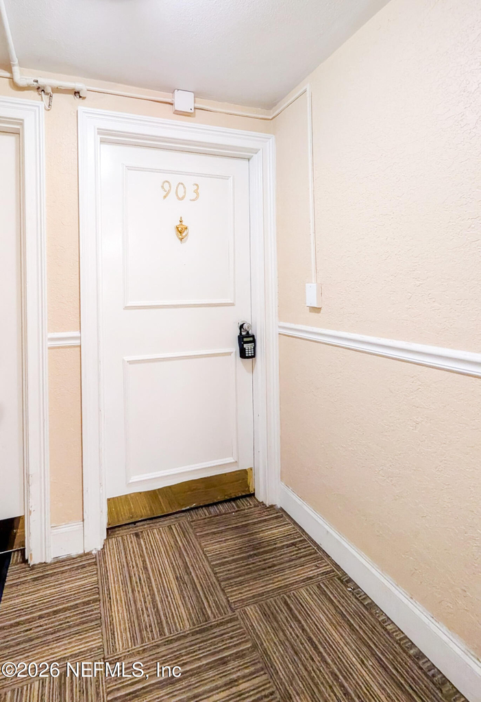 311 W Ashley Street - Photo 5