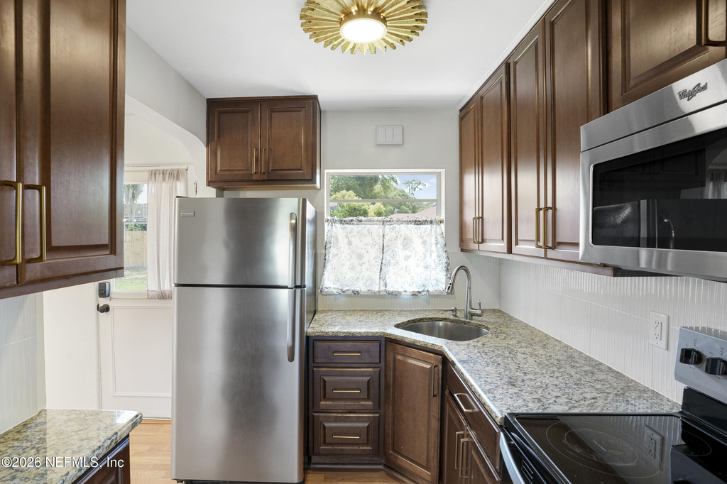 5236 River Forest Drive - Photo 10