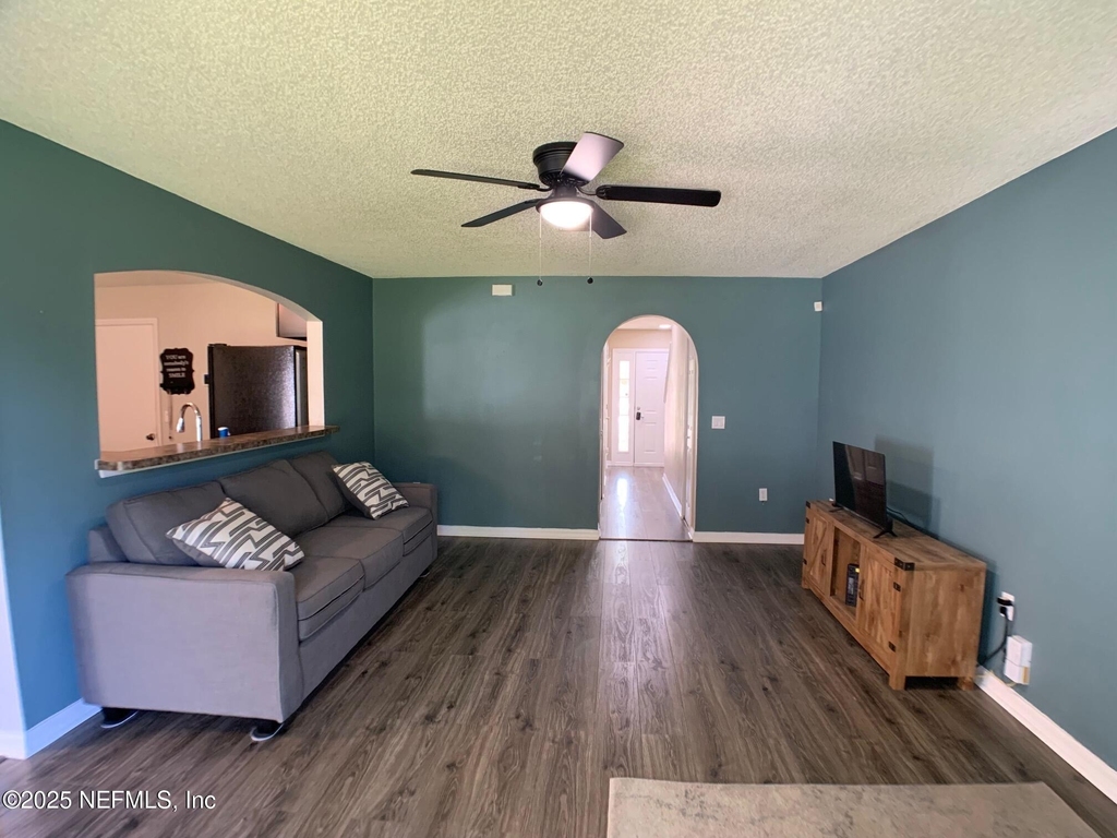 6842 Playpark Trail W - Photo 14