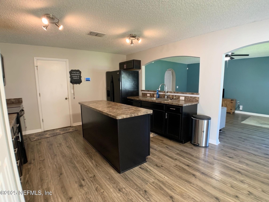 6842 Playpark Trail W - Photo 8