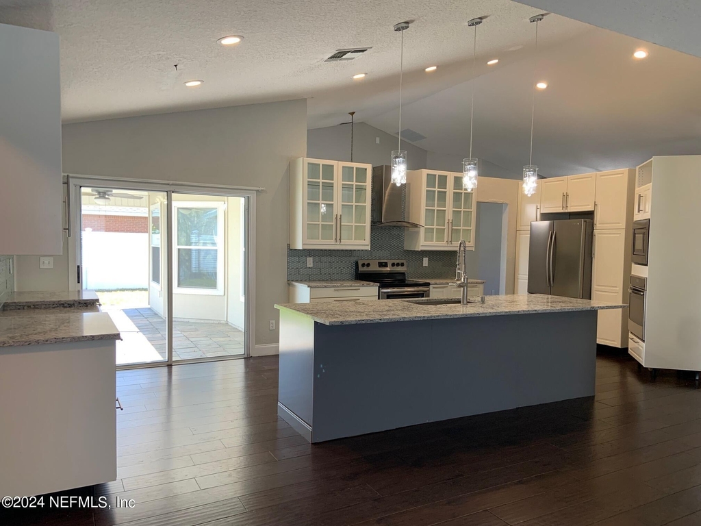 9226 Hawks Run Lane - Photo 8