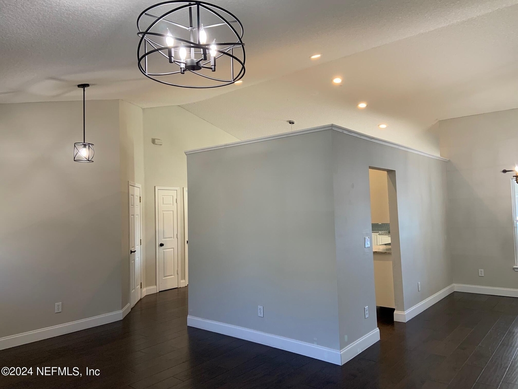 9226 Hawks Run Lane - Photo 5