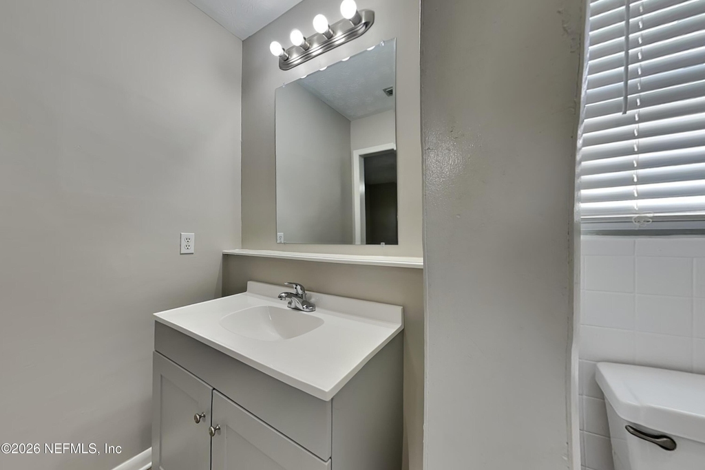 671 Custer Circle - Photo 7