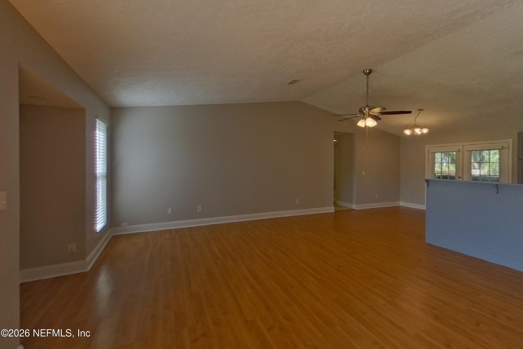 554 Peregrine Court - Photo 3