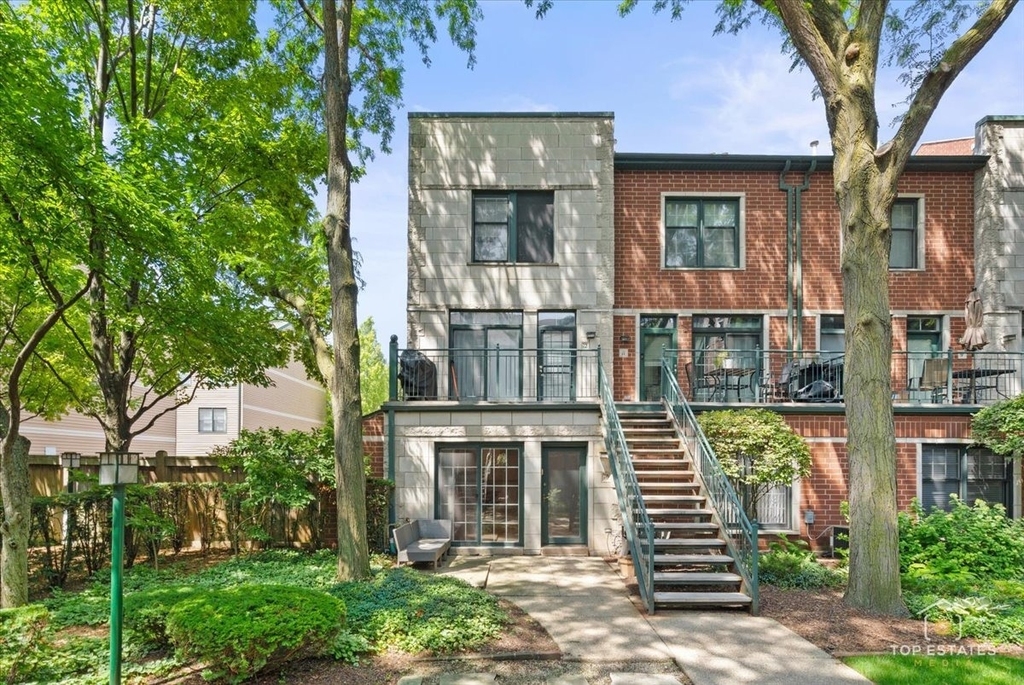 1812 S Dearborn Street - Photo 0