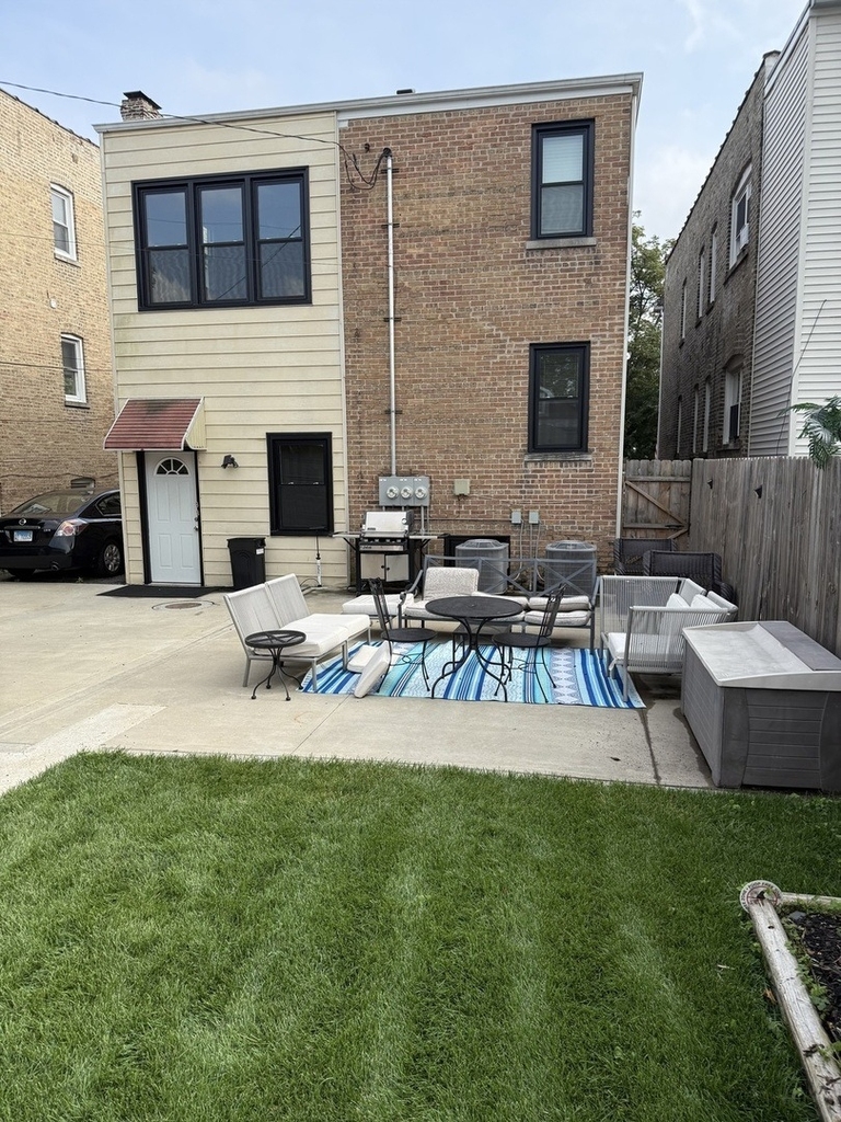 5430 W Berteau Avenue - Photo 1