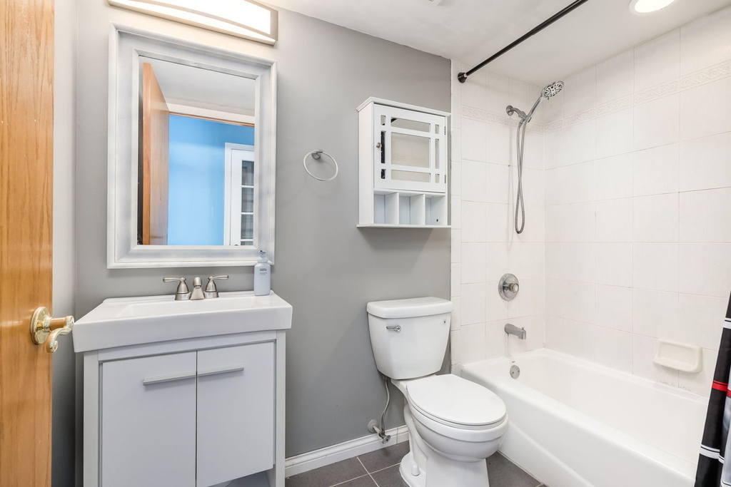 9529 Minnick Avenue - Photo 17