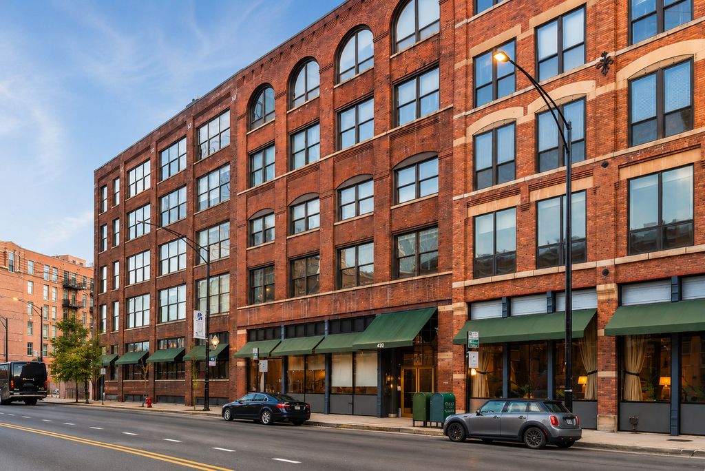 420 W Grand Avenue - Photo 0