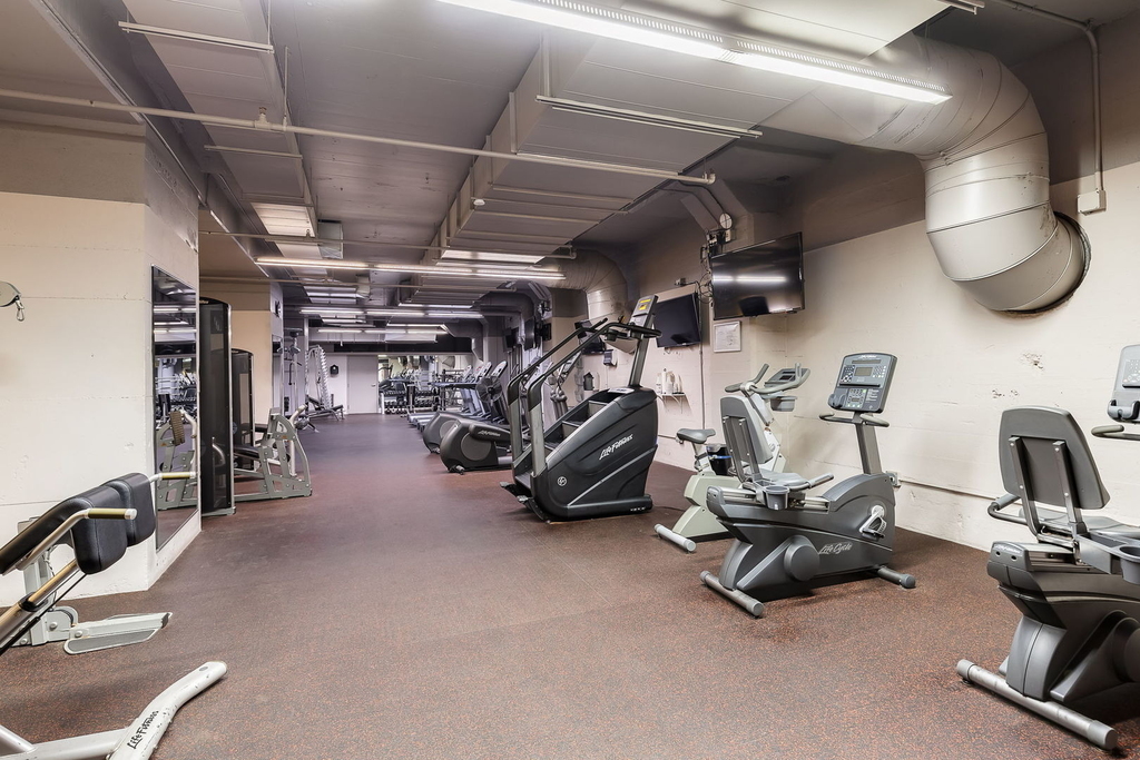 565 W Quincy Street - Photo 28