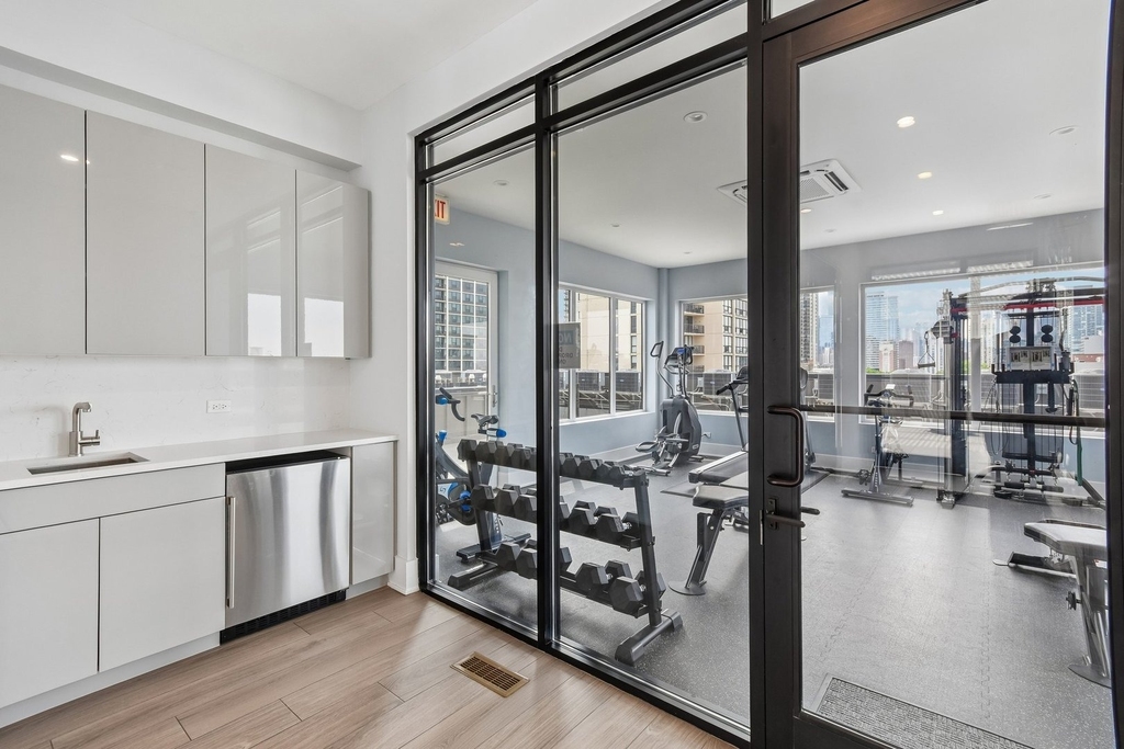 159 W North Avenue - Photo 7