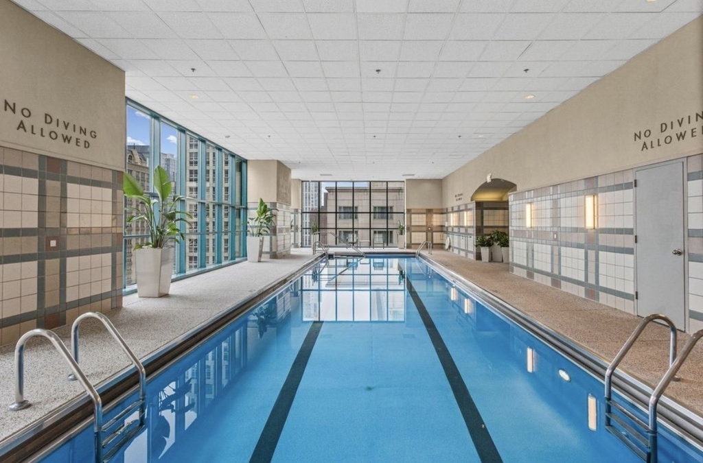100 E Huron Street - Photo 36