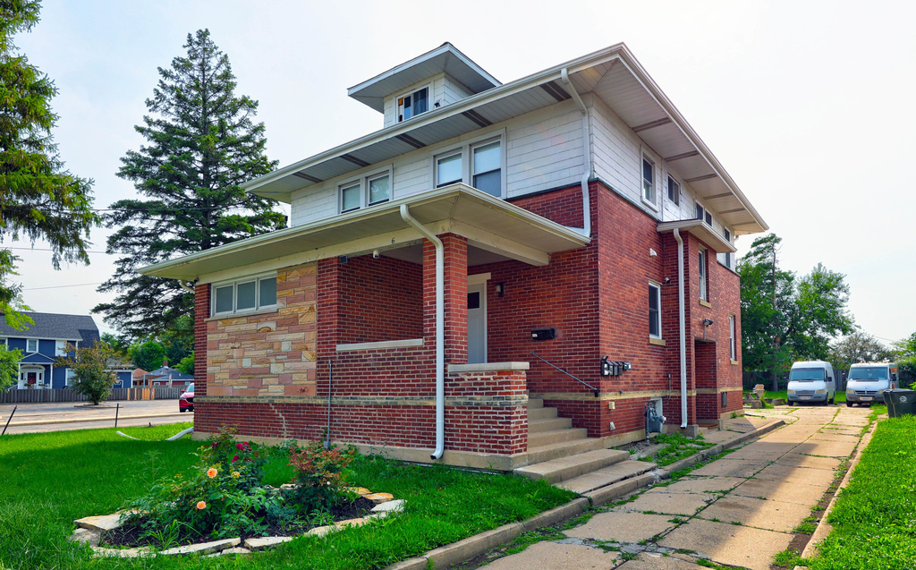 6 S Monterey Avenue - Photo 0