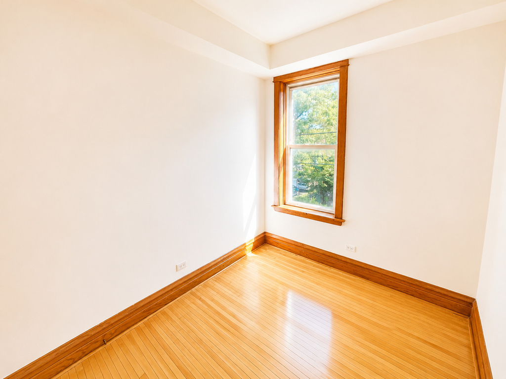 1946 N Kimball Avenue - Photo 4