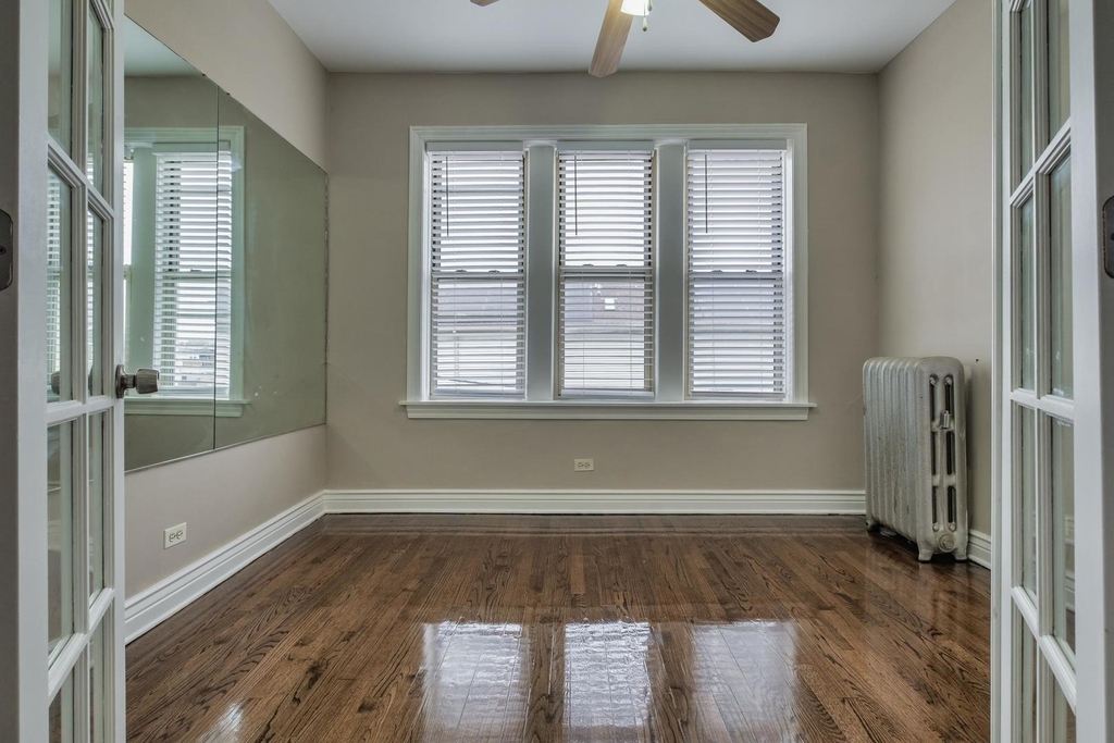2450 W Addison Street - Photo 10
