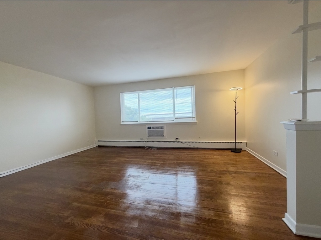 2033 W 111th Street - Photo 1
