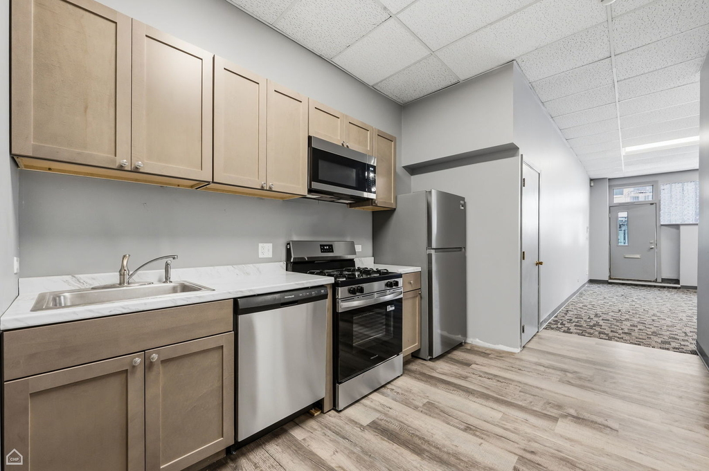 2307 W North Avenue - Photo 5