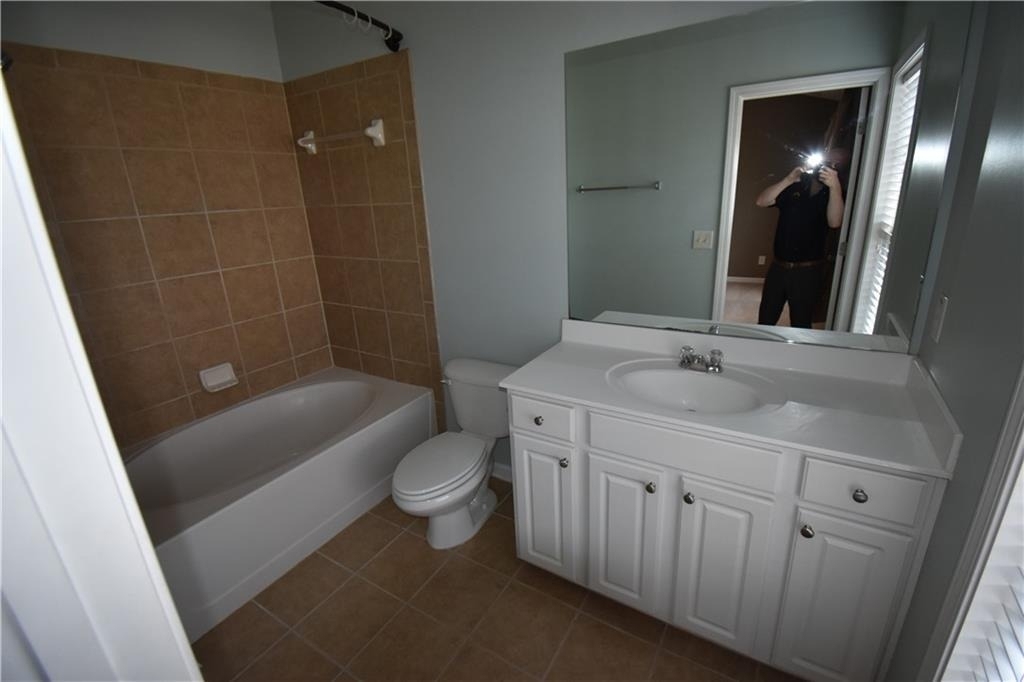 1002 Thornborough Drive - Photo 14