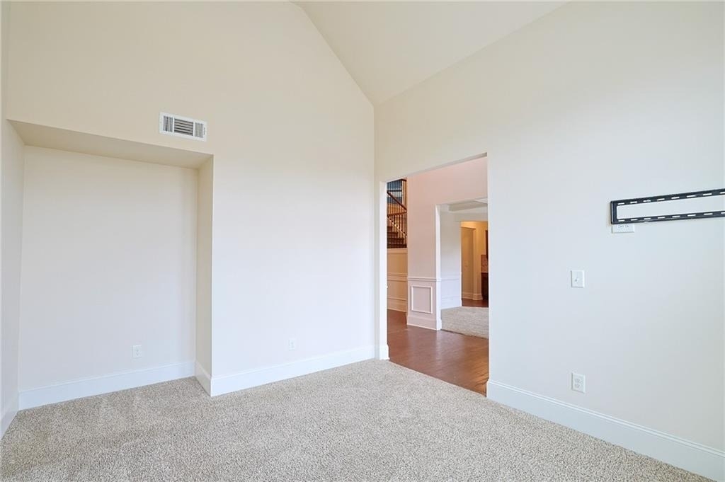2236 Caledonia Drive - Photo 7