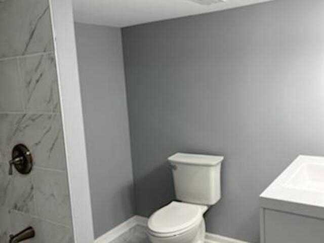 9334 S Paxton Avenue - Photo 16