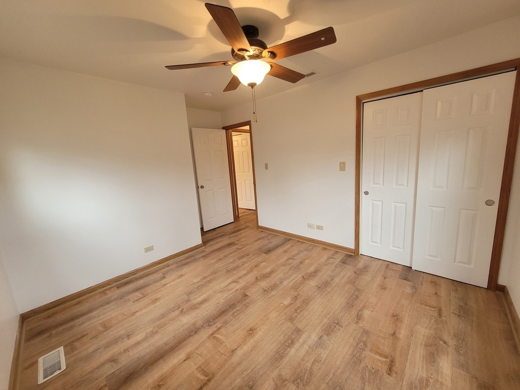 364 N Everett Drive - Photo 17