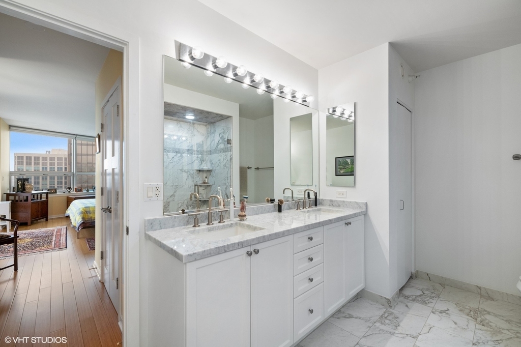 807 Davis Street - Photo 17