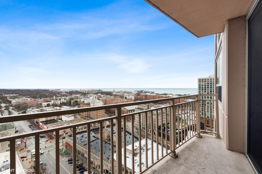 807 Davis Street - Photo 20