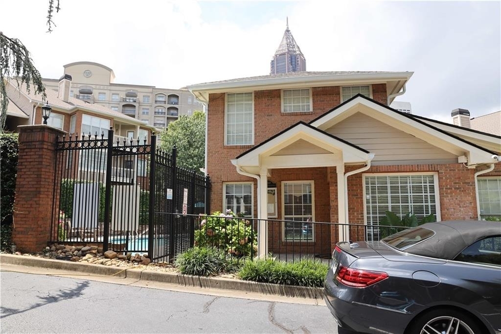 200 Renaissance Parkway Ne - Photo 12