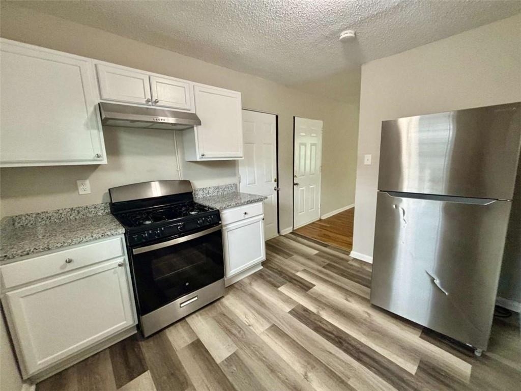 1048 Washington Street - Photo 6