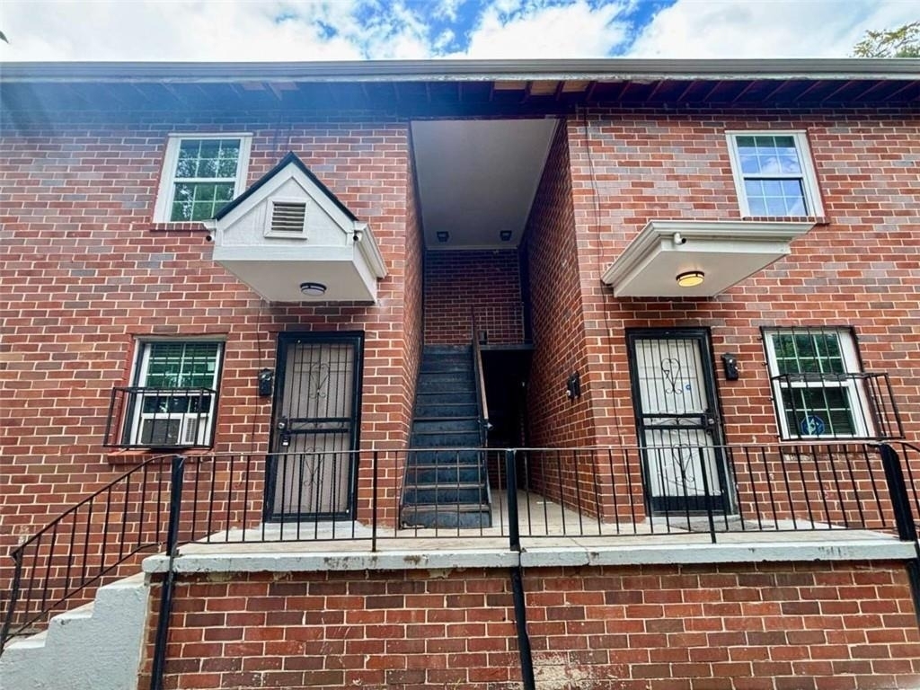 1048 Washington Street - Photo 12